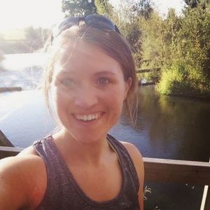 Meet your Posher, Lauren